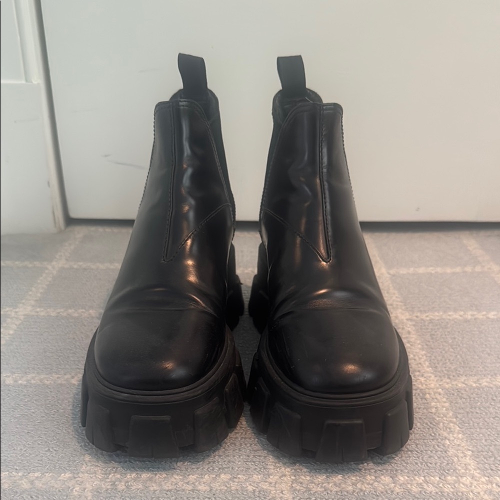Prada monolith chelsea boot